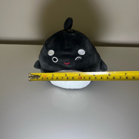 Kai Whale Squishmallows from box set - Picture 6 of 8